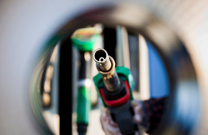 Tankovat do zásoby se nemusí vyplatit. I skladování paliva má svá pravidla 